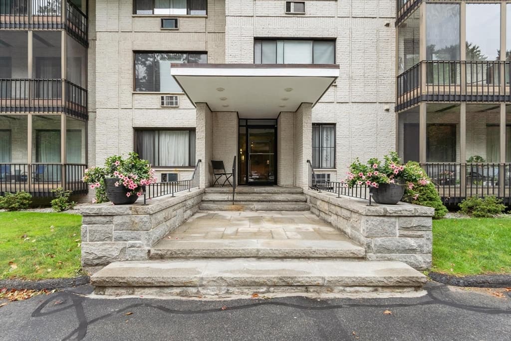 234 Nesmith St # 24, Lowell MA 01852 photo 6