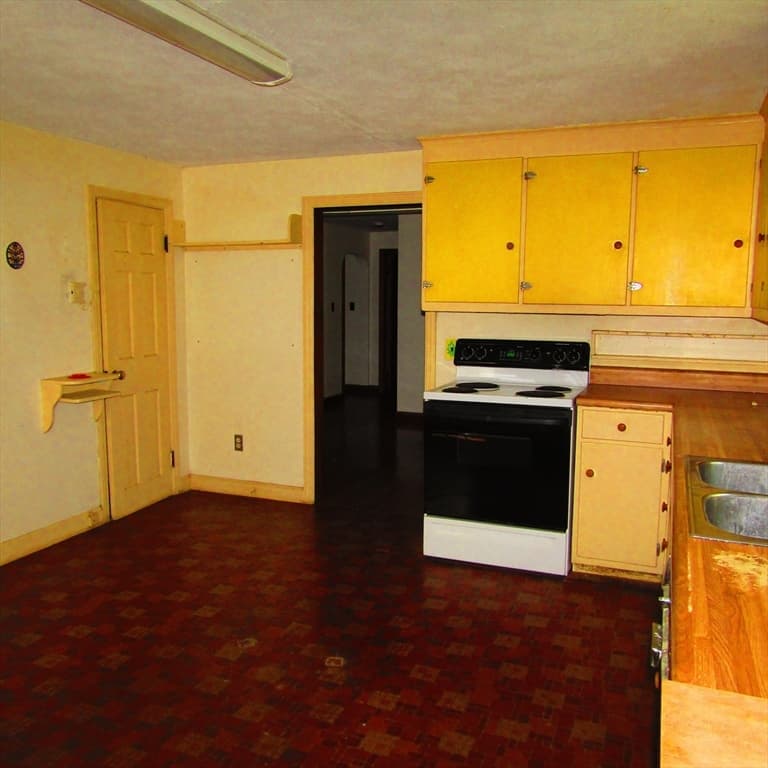 144 West Street, Amherst MA 01002 photo 3