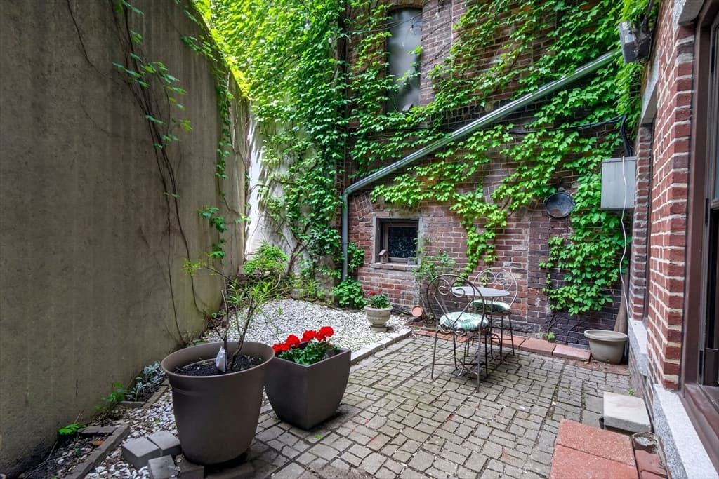 17 Grove Street # 1, Boston MA 02114 photo 5