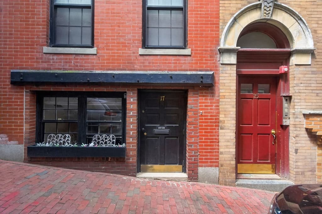 17 Grove Street # 1, Boston MA 02114 photo 4