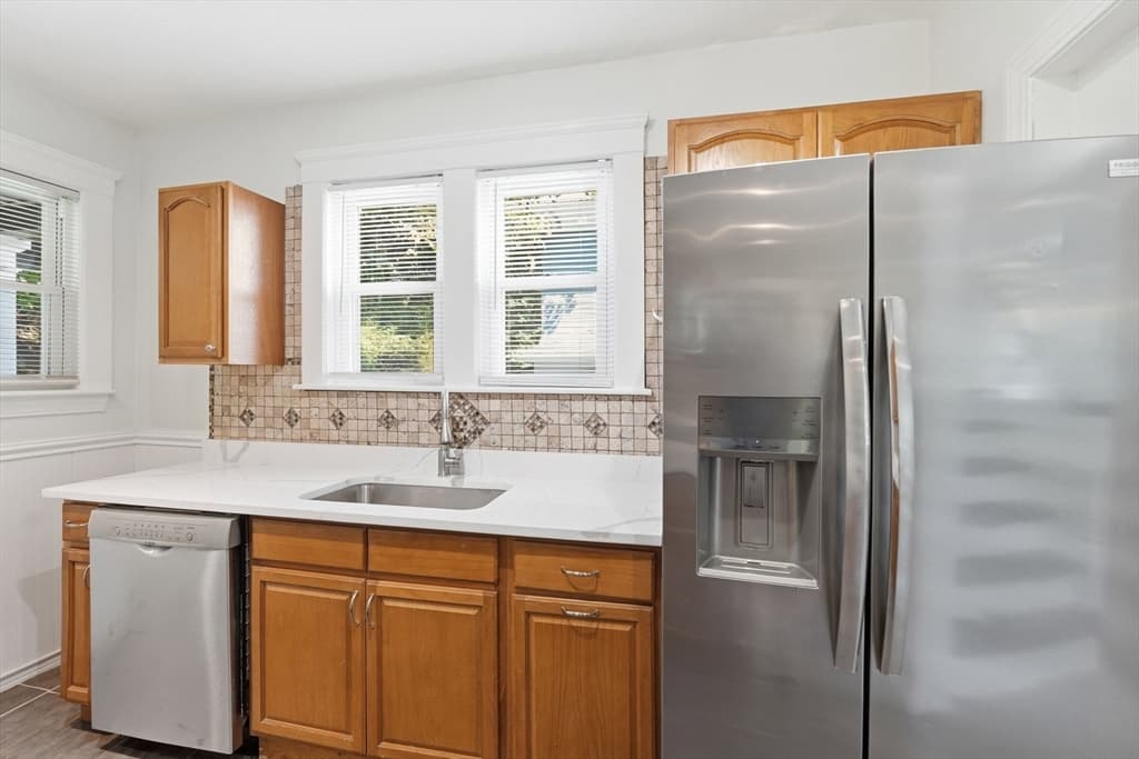14 Saint Elmo Rd, Worcester MA 01602 photo 12