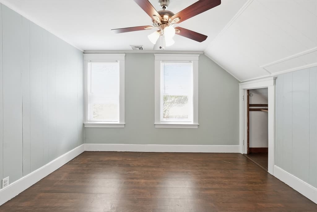 14 Saint Elmo Rd, Worcester MA 01602 photo 20