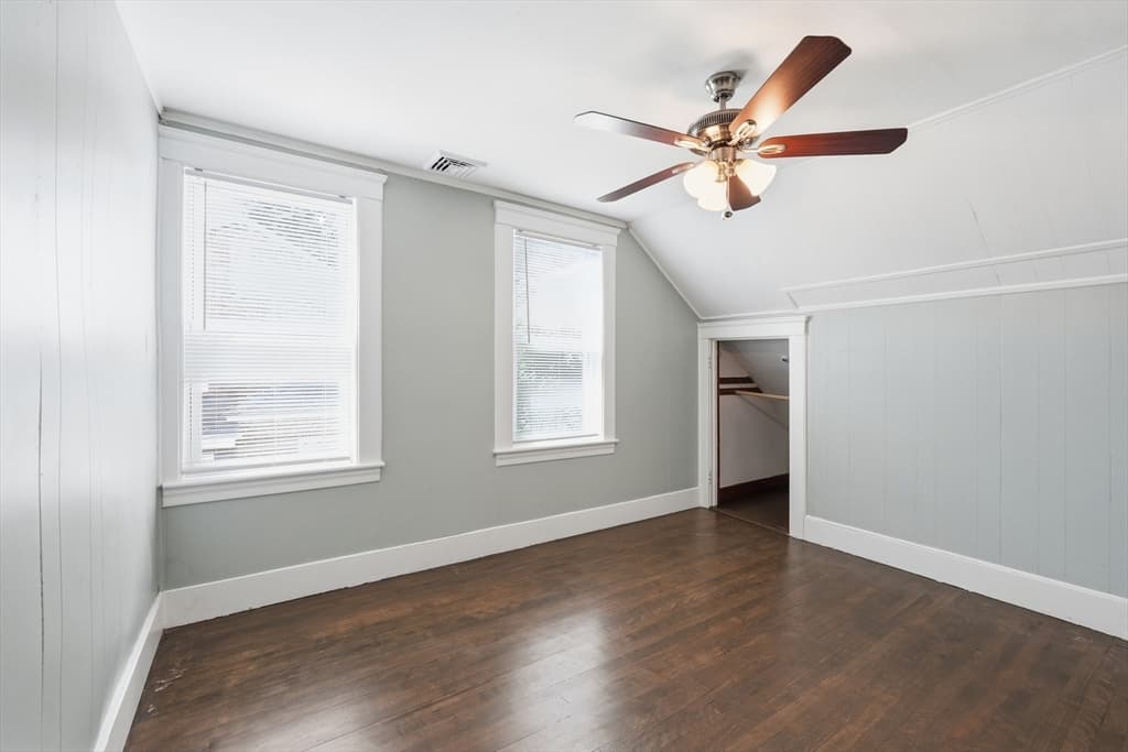 14 Saint Elmo Rd, Worcester MA 01602 photo 19