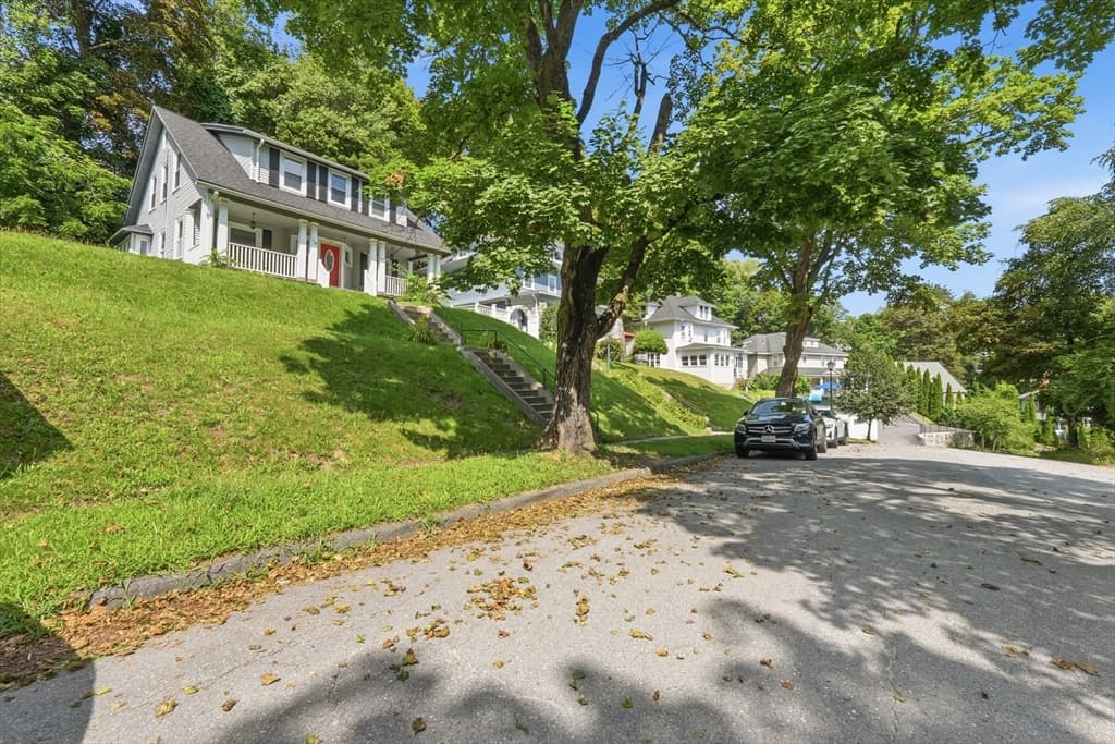 14 Saint Elmo Rd, Worcester MA 01602 photo 35