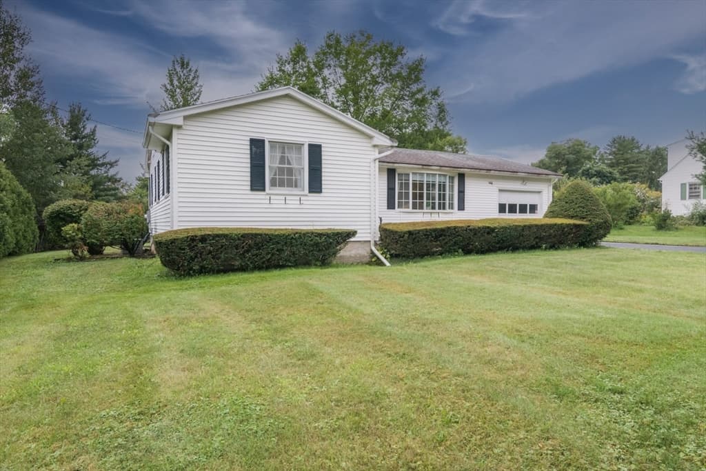 90 Columbia Drive, Amherst MA 01002 photo 2
