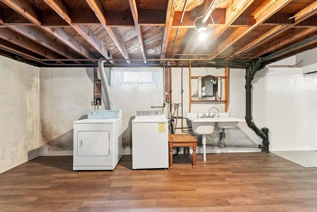 74 Isabella Ave, Providence RI 02908 photo 12