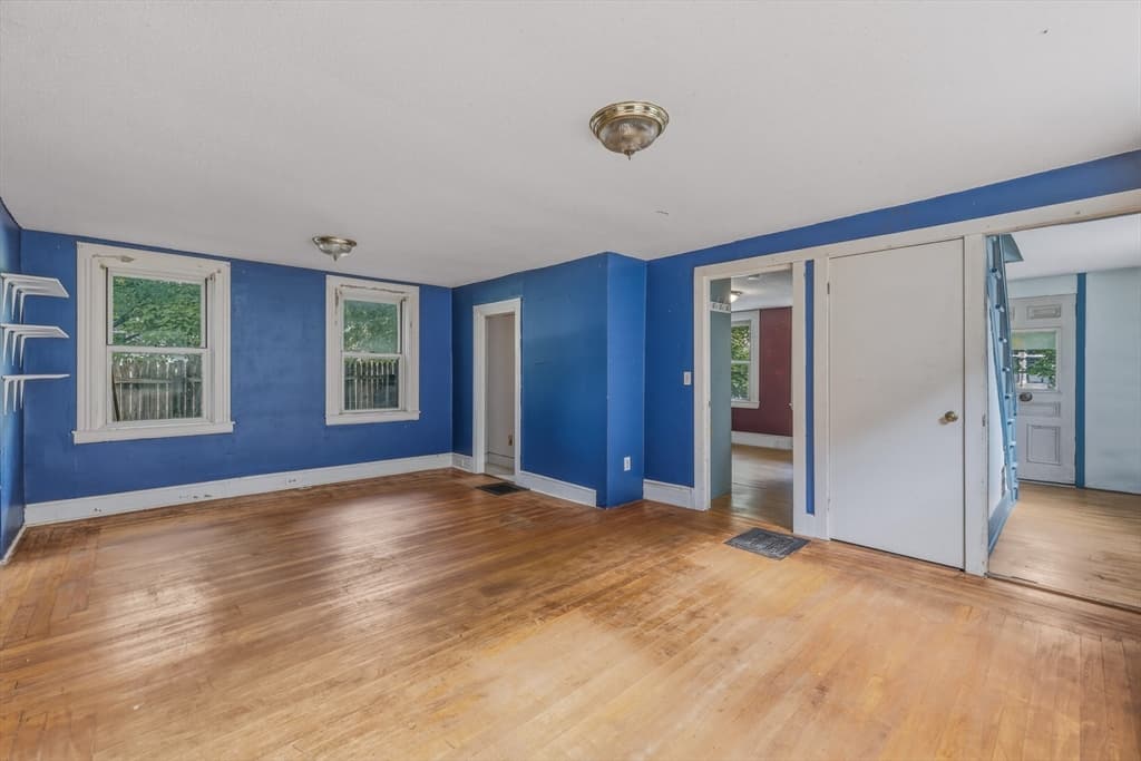 11 School St, Sunderland MA 01375 photo 9
