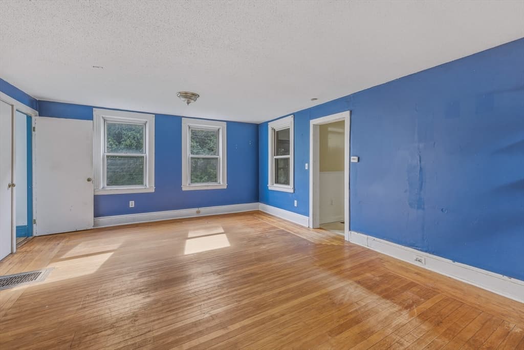 11 School St, Sunderland MA 01375 photo 11