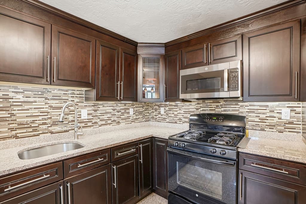 237 South St # 6, Shrewsbury MA 01545 photo 7