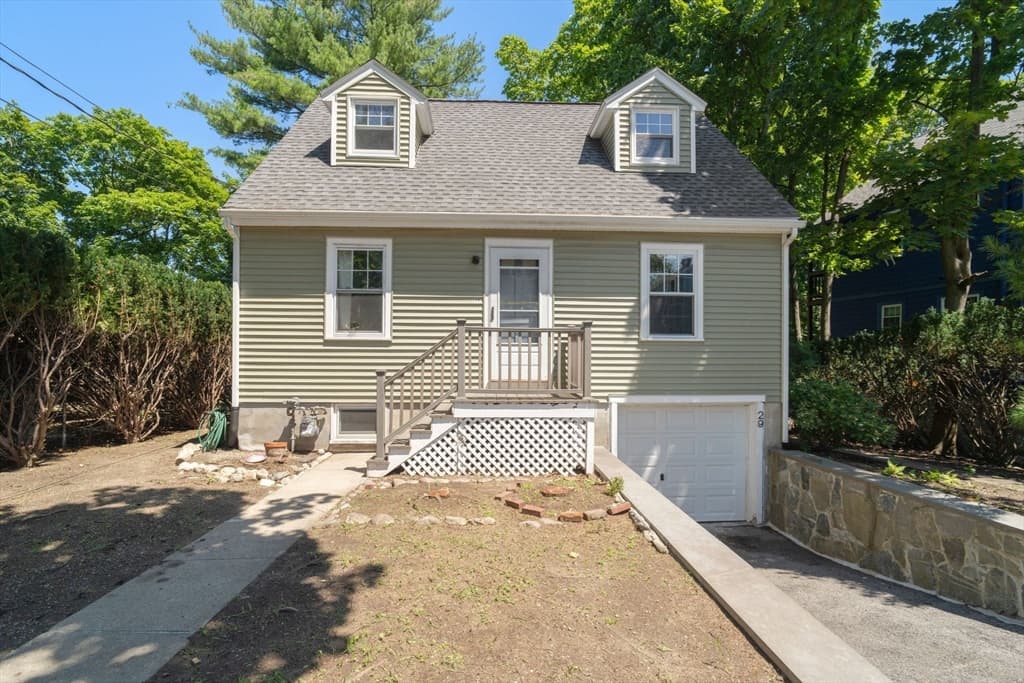 29 Laurel St., Arlington MA 02476 photo 2