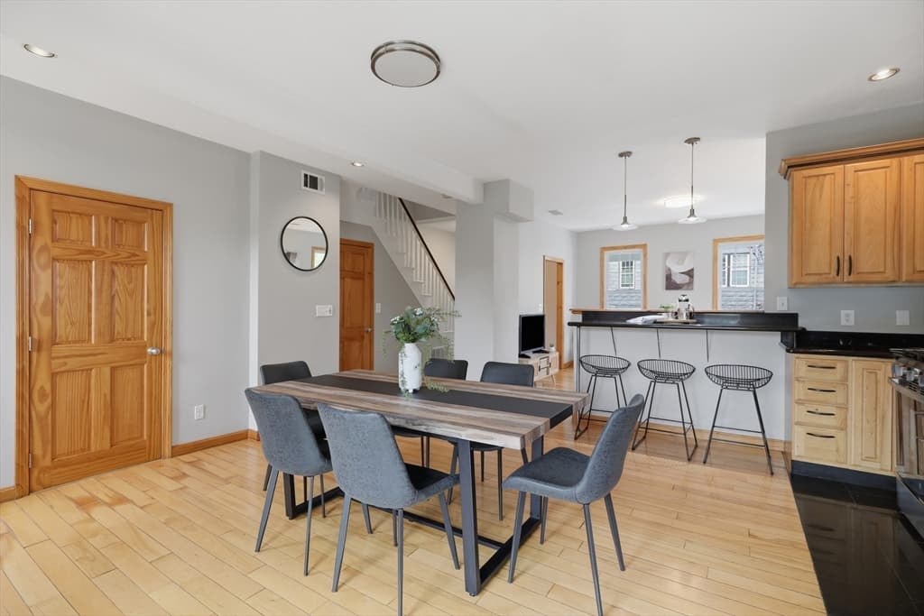 54 Vernon Street # 54, Somerville MA 02145 photo 6