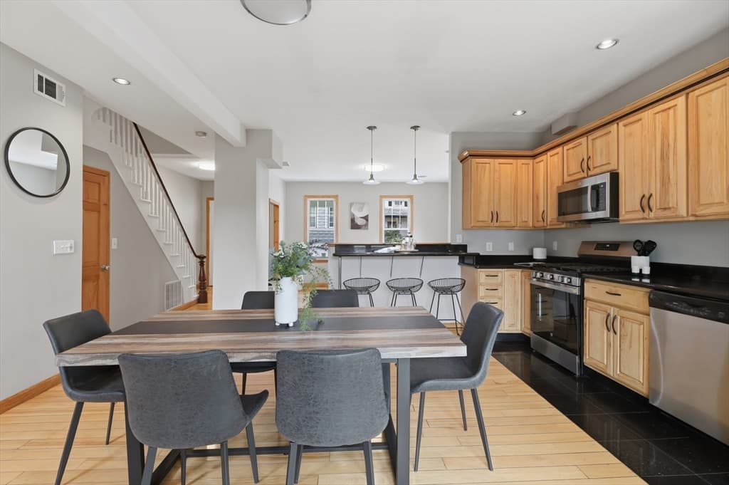 54 Vernon Street # 54, Somerville MA 02145 photo 10