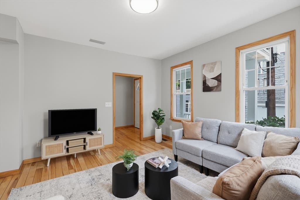 54 Vernon Street # 54, Somerville MA 02145 photo 4