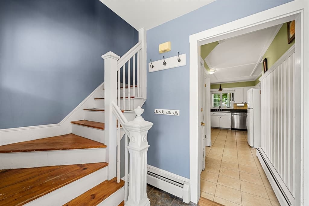 24 Vernon St, Haverhill MA 01835 photo 17