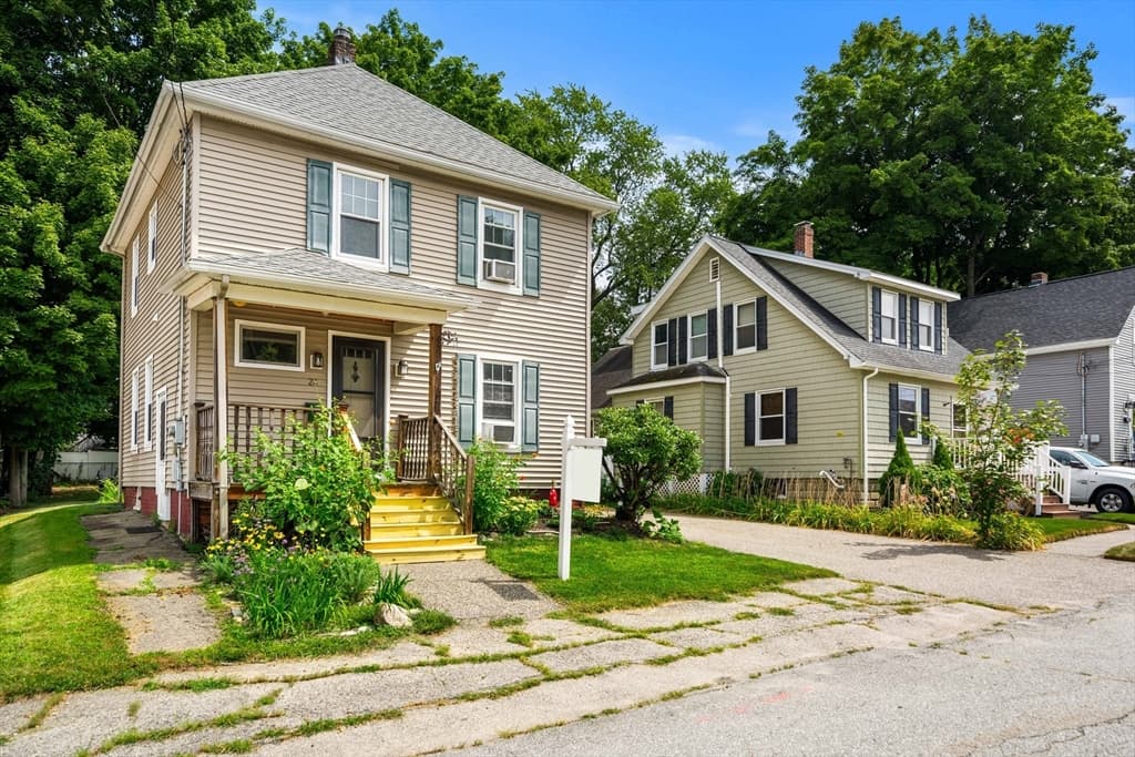 24 Vernon St, Haverhill MA 01835 photo 3
