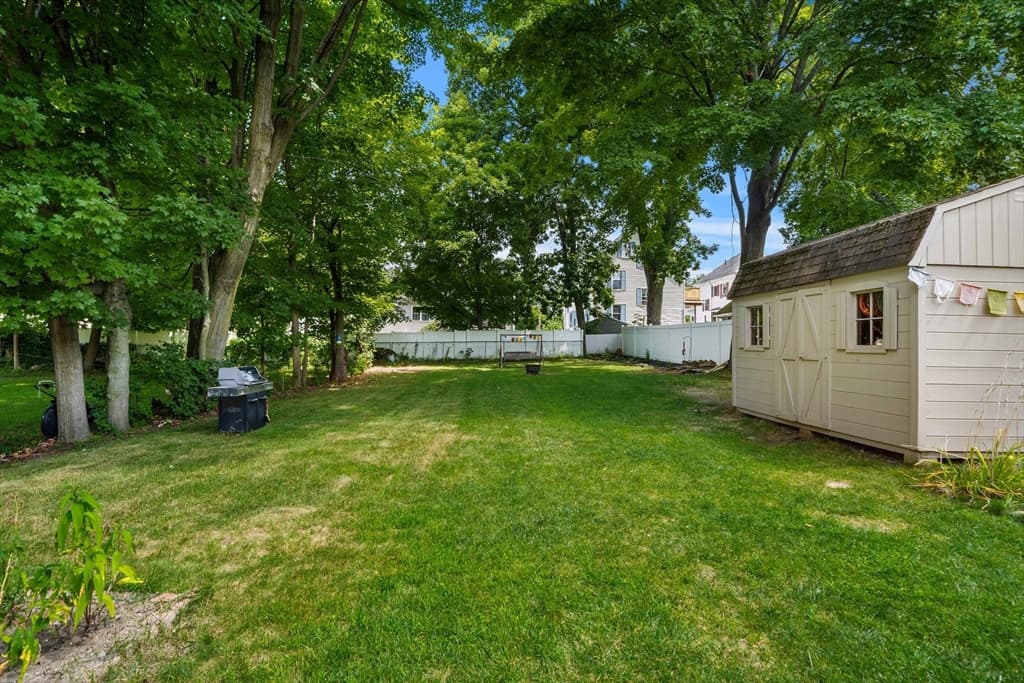 24 Vernon St, Haverhill MA 01835 photo 29