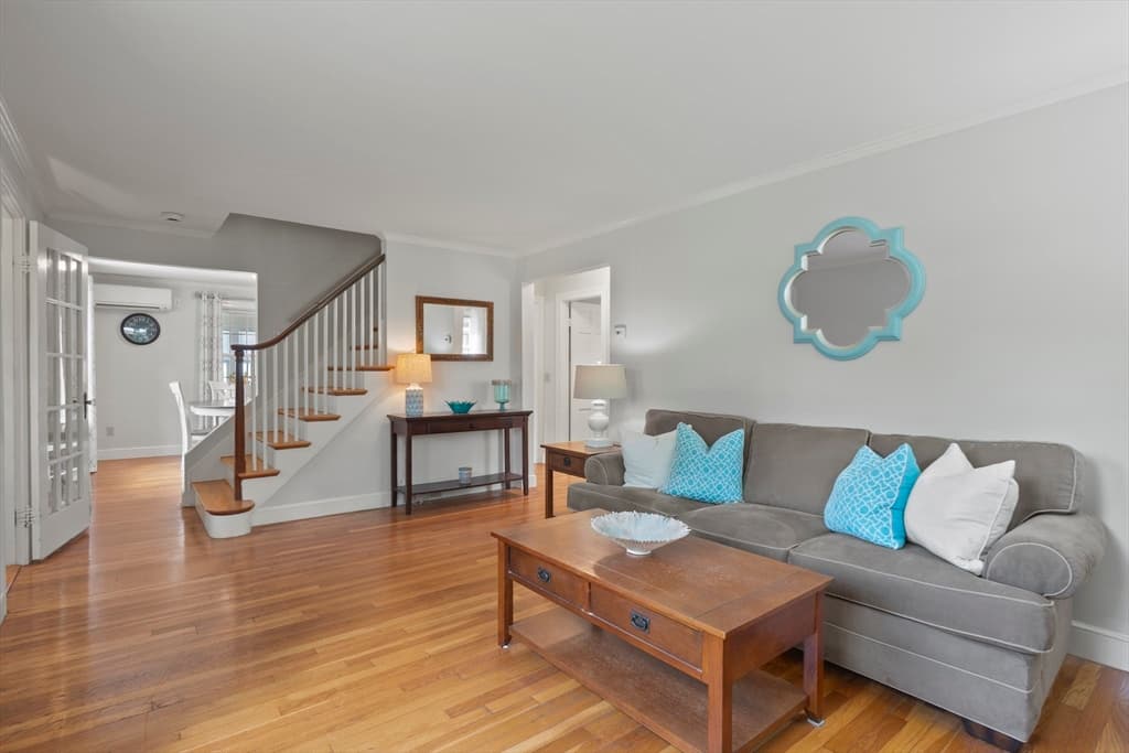 277 Vernon Street, Wakefield MA 01880 photo 4
