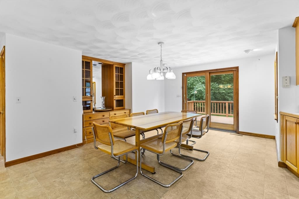 730 Lindsey St, Attleboro MA 02703 photo 12