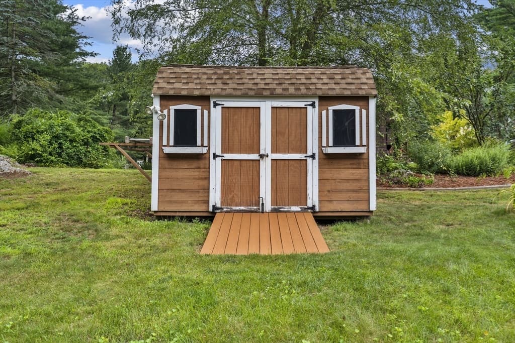 730 Lindsey St, Attleboro MA 02703 photo 33