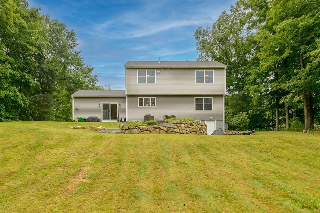 391 Main St, Townsend MA 01474 photo 2