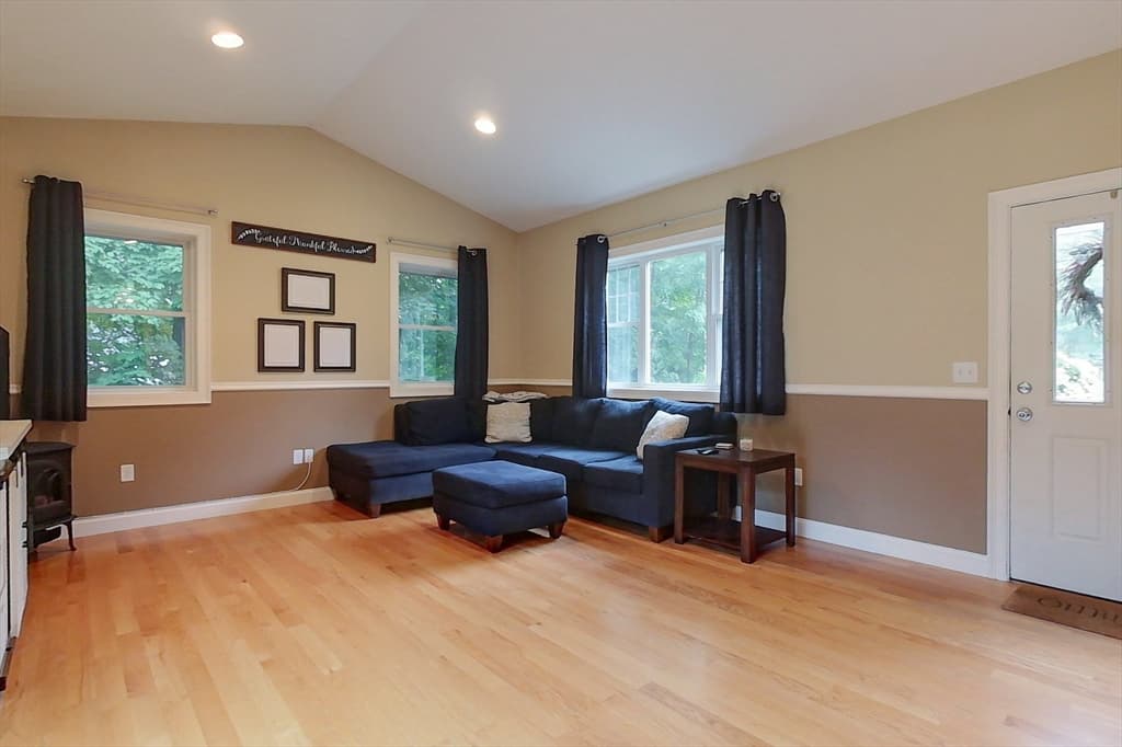 391 Main St, Townsend MA 01474 photo 13