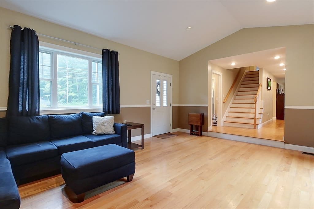 391 Main St, Townsend MA 01474 photo 16