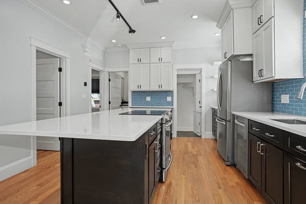 43 Harrison Street, Somerville MA 02143 photo 3