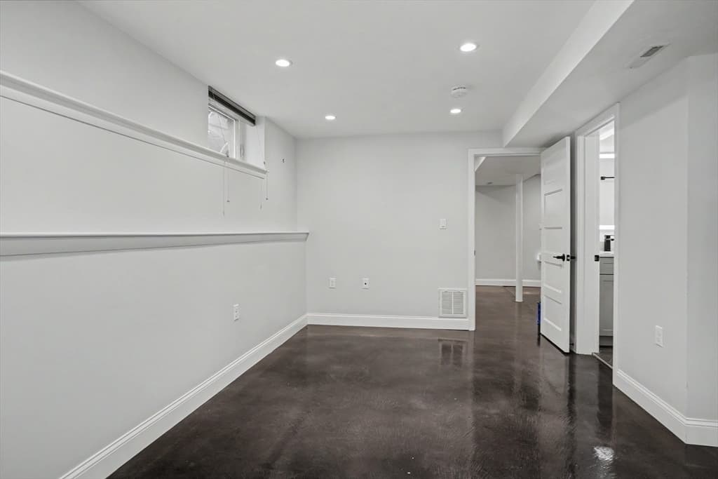 43 Harrison Street, Somerville MA 02143 photo 25