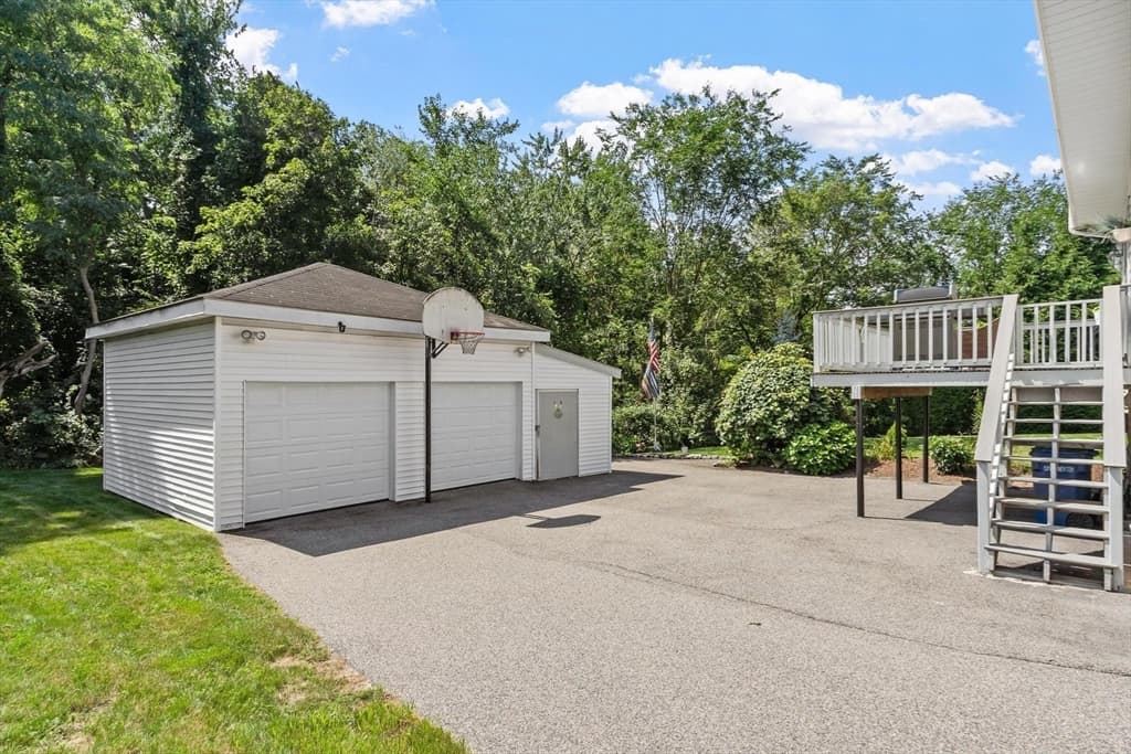 82 Pine Street, Newton MA 02465 photo 7