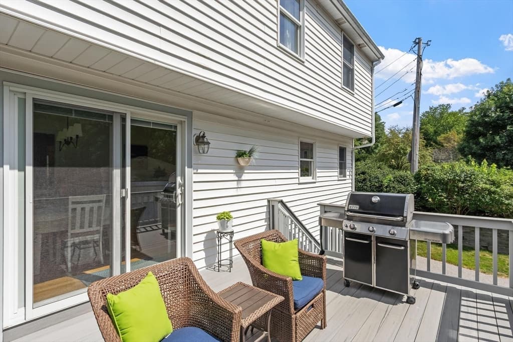 82 Pine Street, Newton MA 02465 photo 5