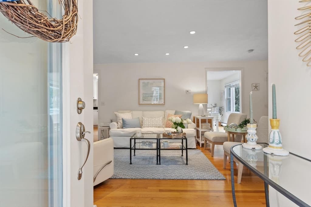 82 Pine Street, Newton MA 02465 photo 11