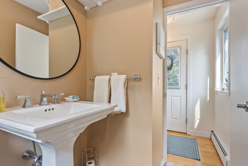 82 Pine Street, Newton MA 02465 photo 21