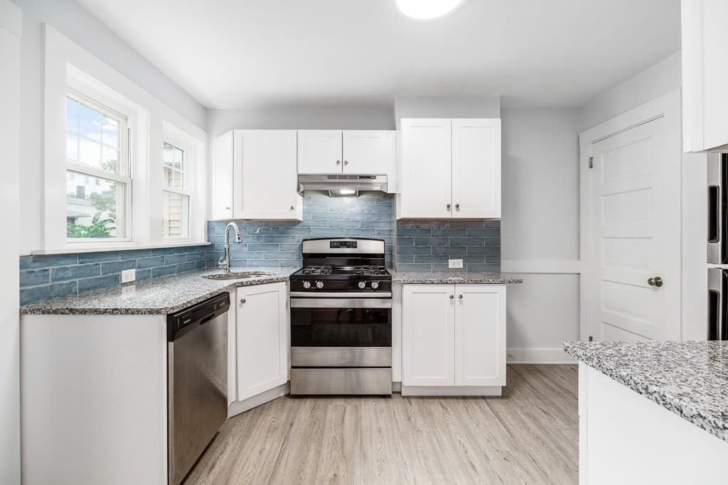 37 Richardson Ave # 37A, Wakefield MA 01880 photo 2