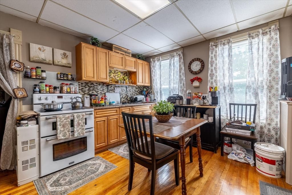 17 Rockdale St, Worcester MA 01606 photo 16