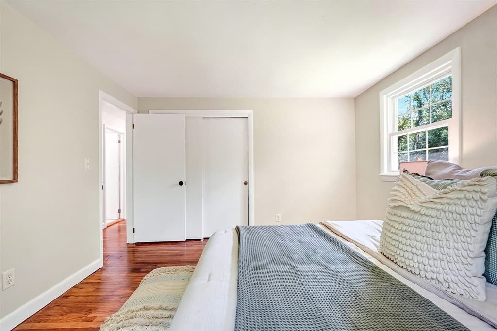 11 Appletree Lane, Bedford MA 01730 photo 12