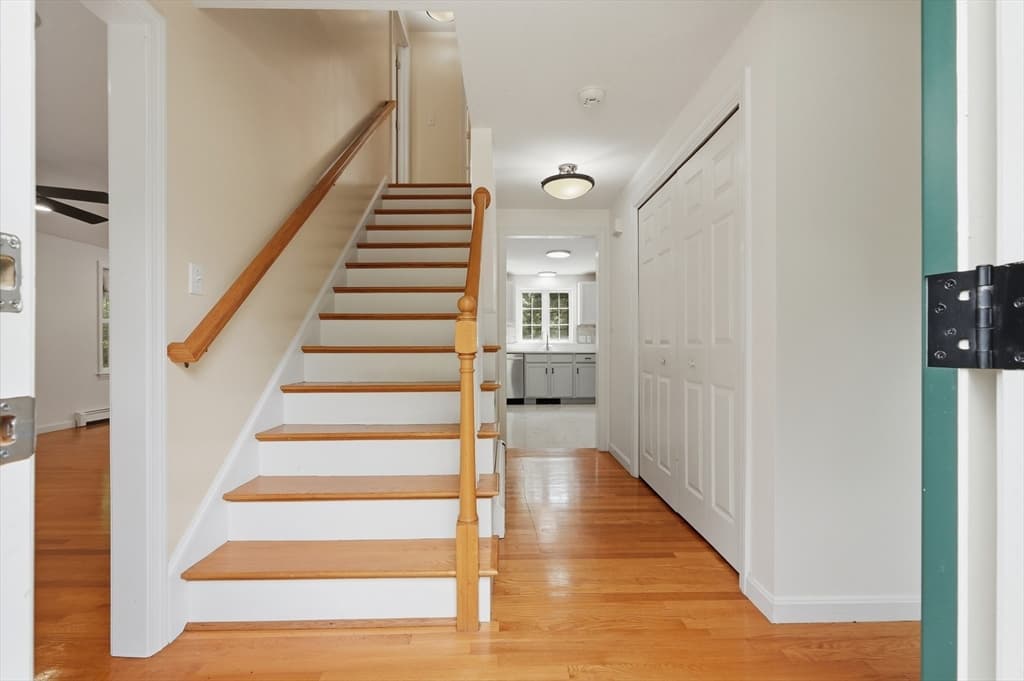 700 Main.St, Wareham MA 02571 photo 2