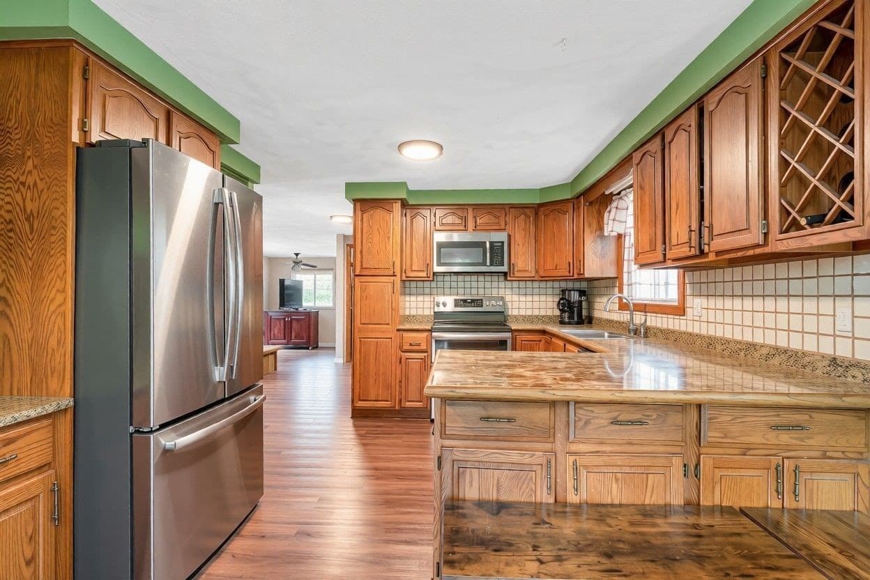 Single Family Residence at 29 Cedar Hill Ter, Swampscott MA 01907, Swampscott, photo 14 of 33