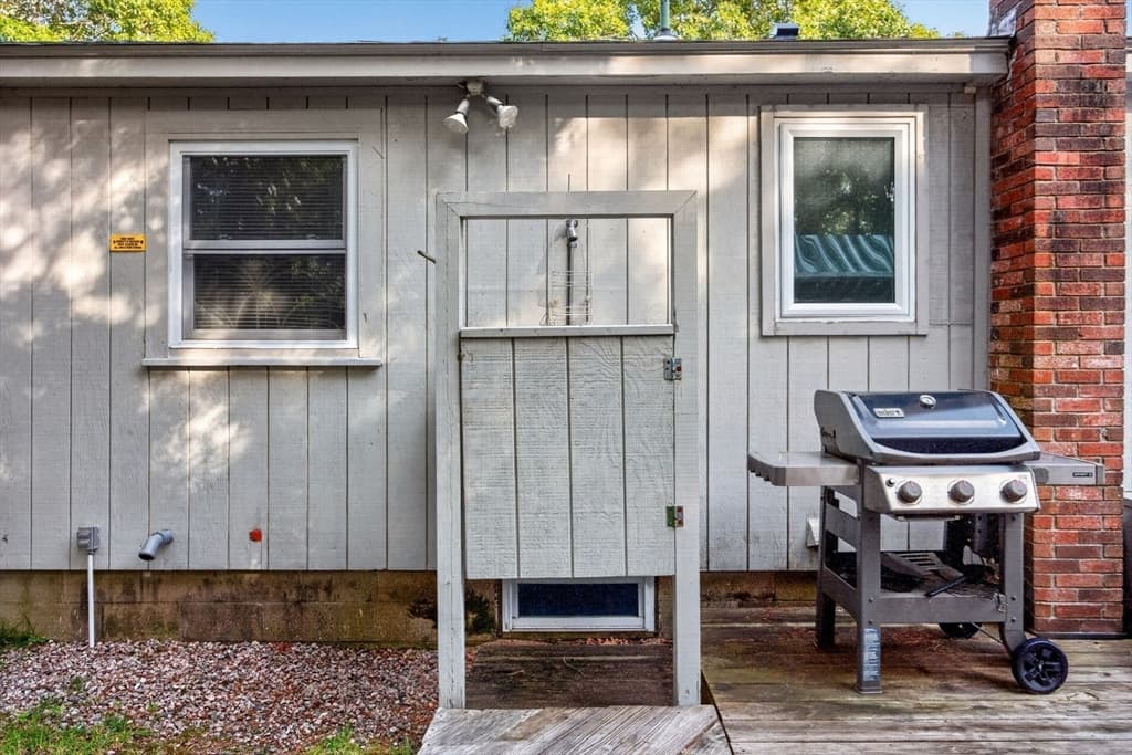 203 Monomoscoy Rd, Mashpee MA 02649 photo 24