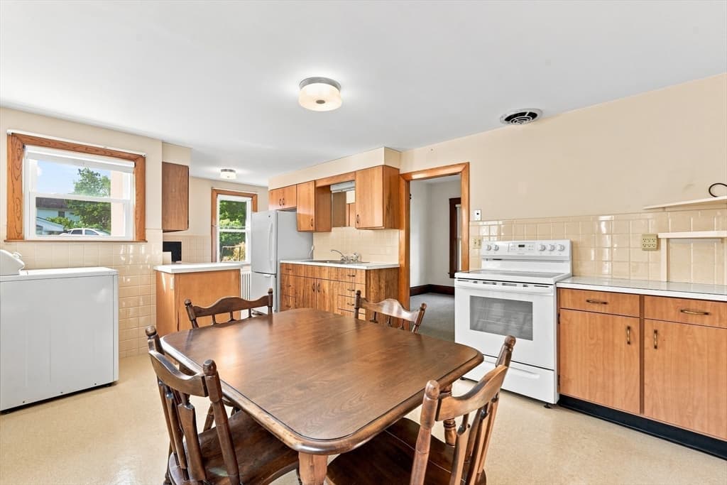 11 Newton Street, Montague MA 01349 photo 7