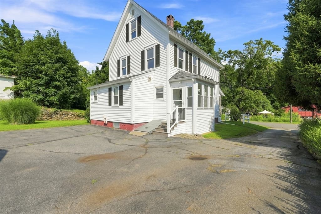 11 Newton Street, Montague MA 01349 photo 3