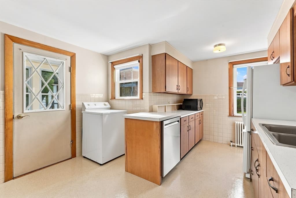11 Newton Street, Montague MA 01349 photo 9