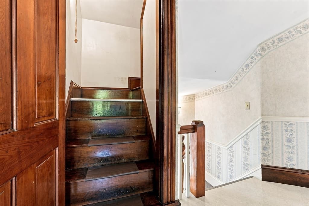 11 Newton Street, Montague MA 01349 photo 24