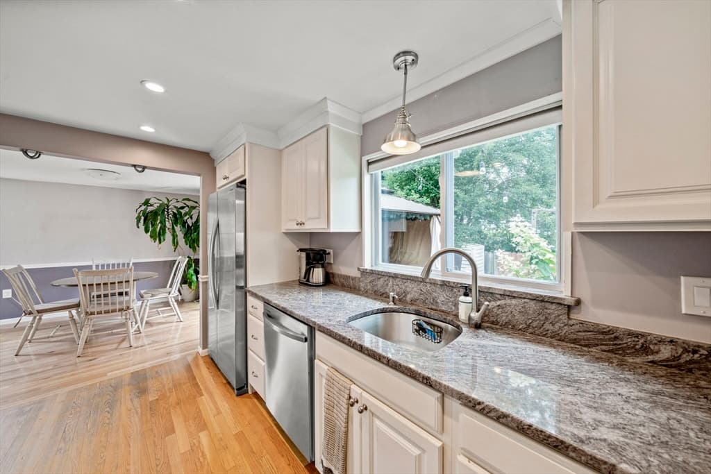 78 Doris Dr, Abington MA 02351 photo 5
