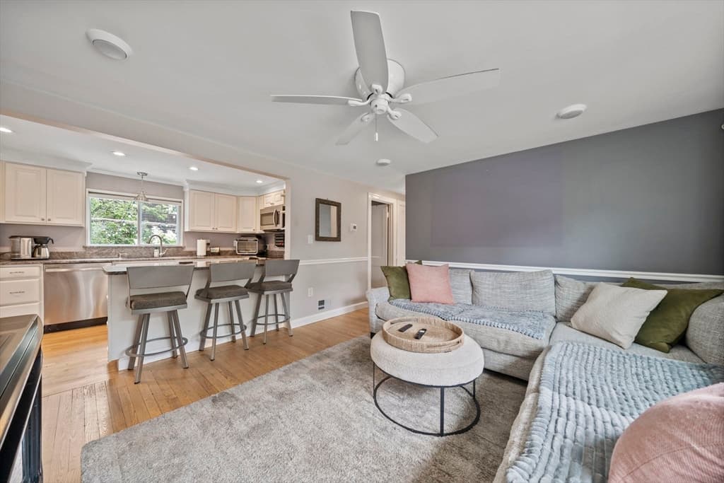 78 Doris Dr, Abington MA 02351 photo 9