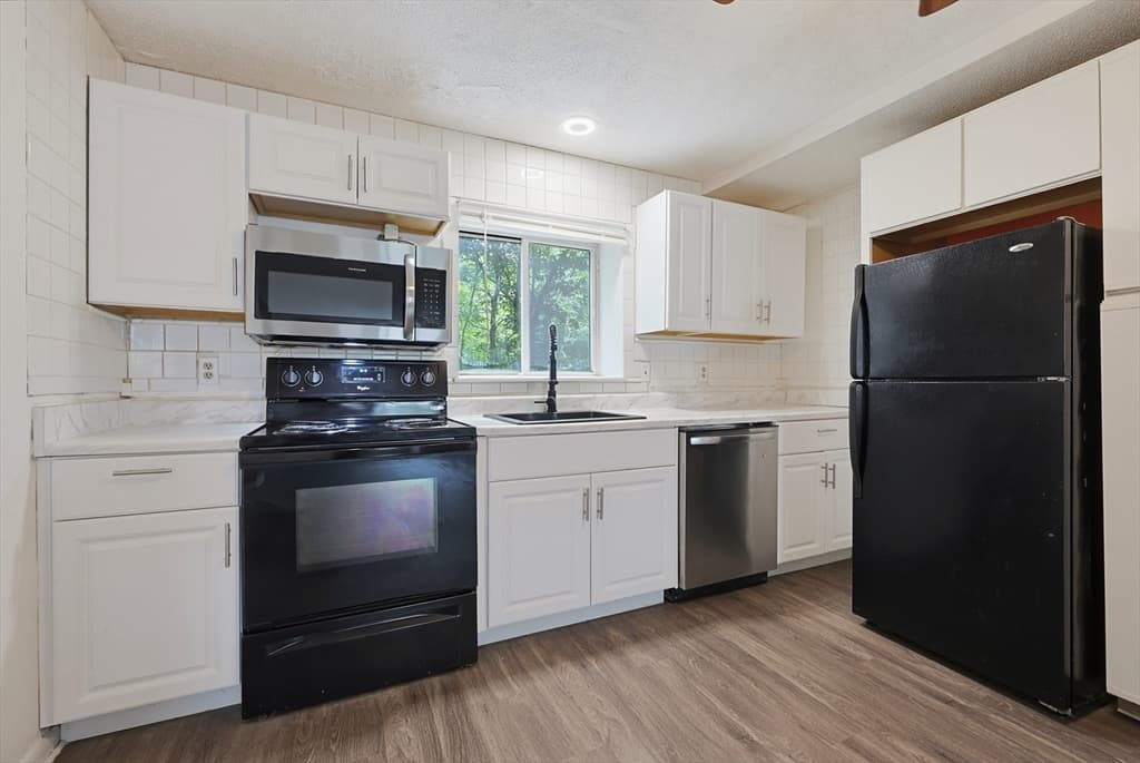 5455 N Main St # 11A, Fall River MA 02720 photo 14