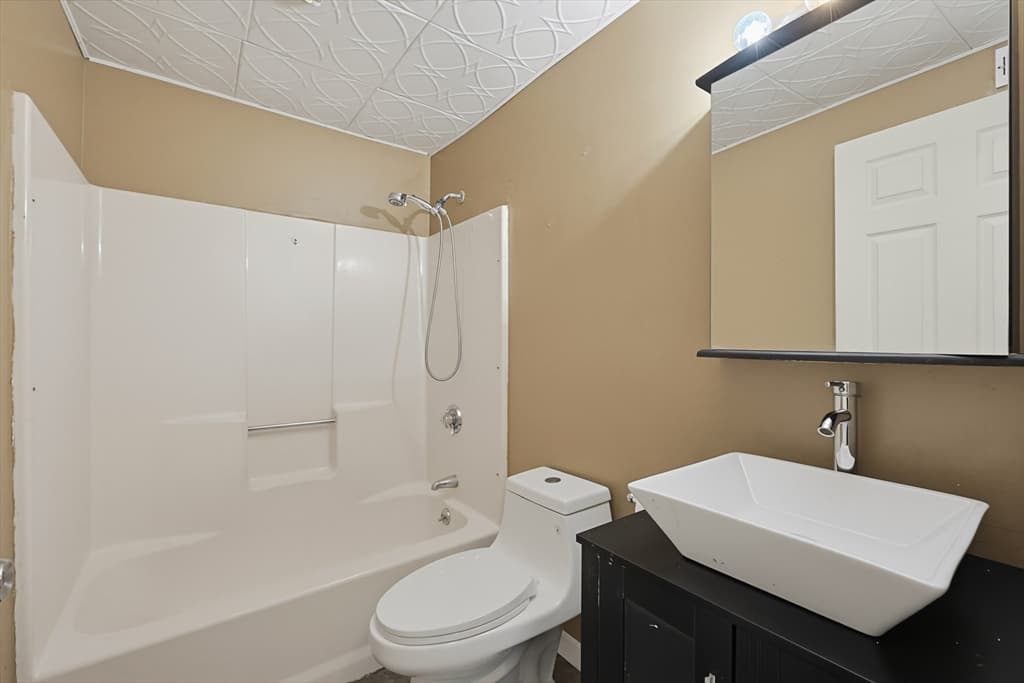 5455 N Main St # 11A, Fall River MA 02720 photo 8