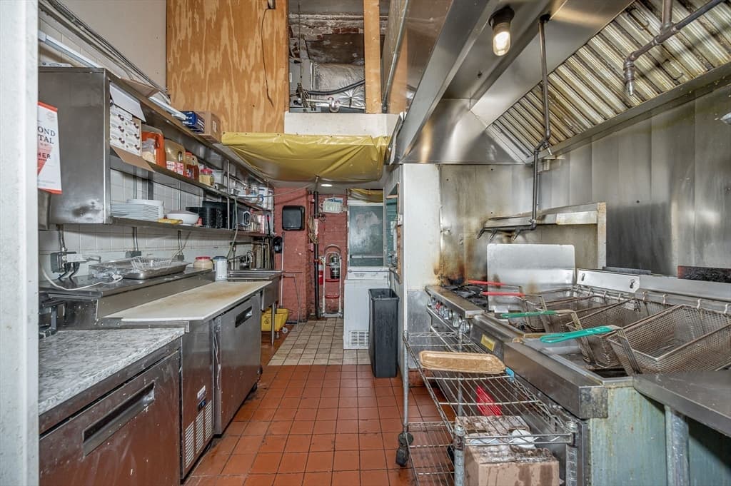 197 Market St, Lowell MA 01852 photo 12