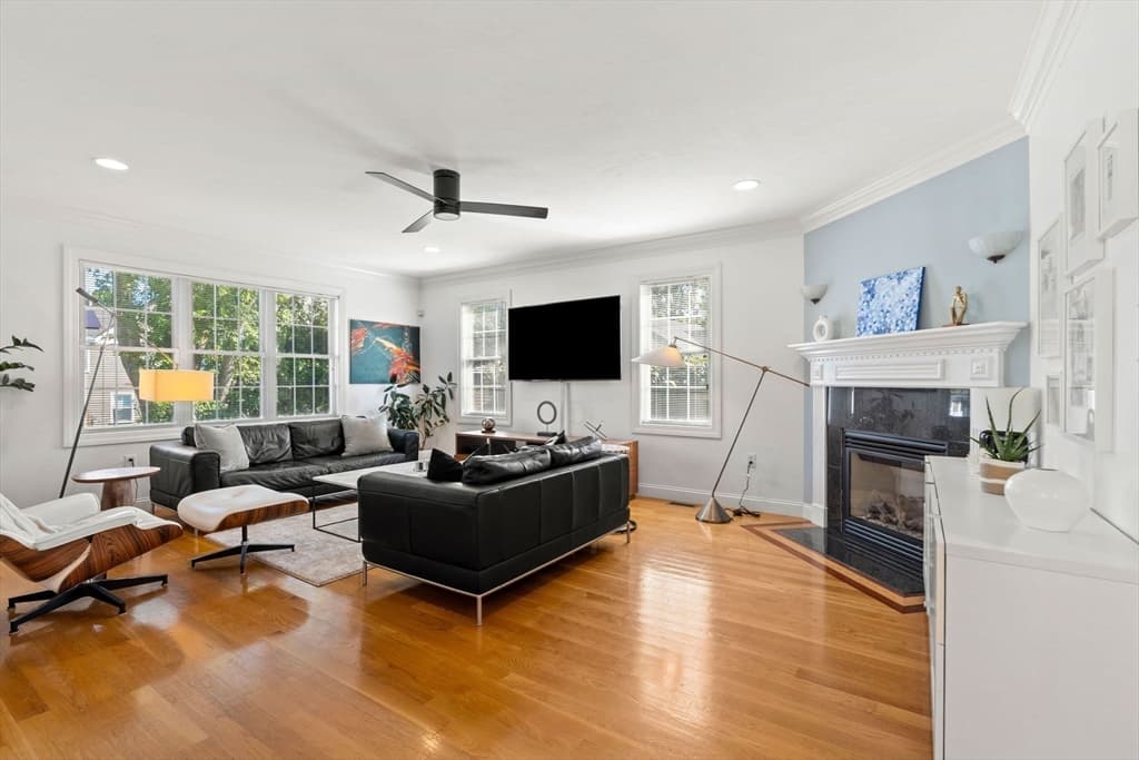 27 Hillock St, Boston MA 02131 photo 17