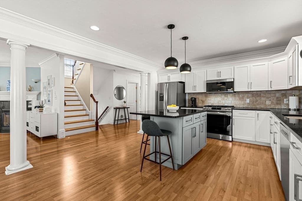 27 Hillock St, Boston MA 02131 photo 12