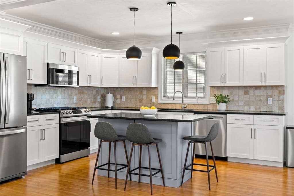 27 Hillock St, Boston MA 02131 photo 7